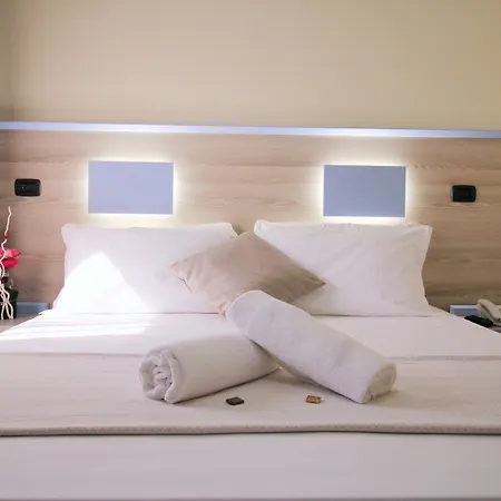 Hotel Fly