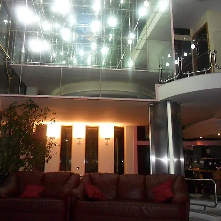 Fly Hotel