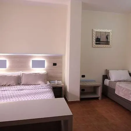 Fly Hotel 4*